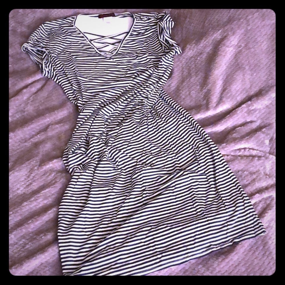 Short Sleeve Striped Maternity Dress, size XL